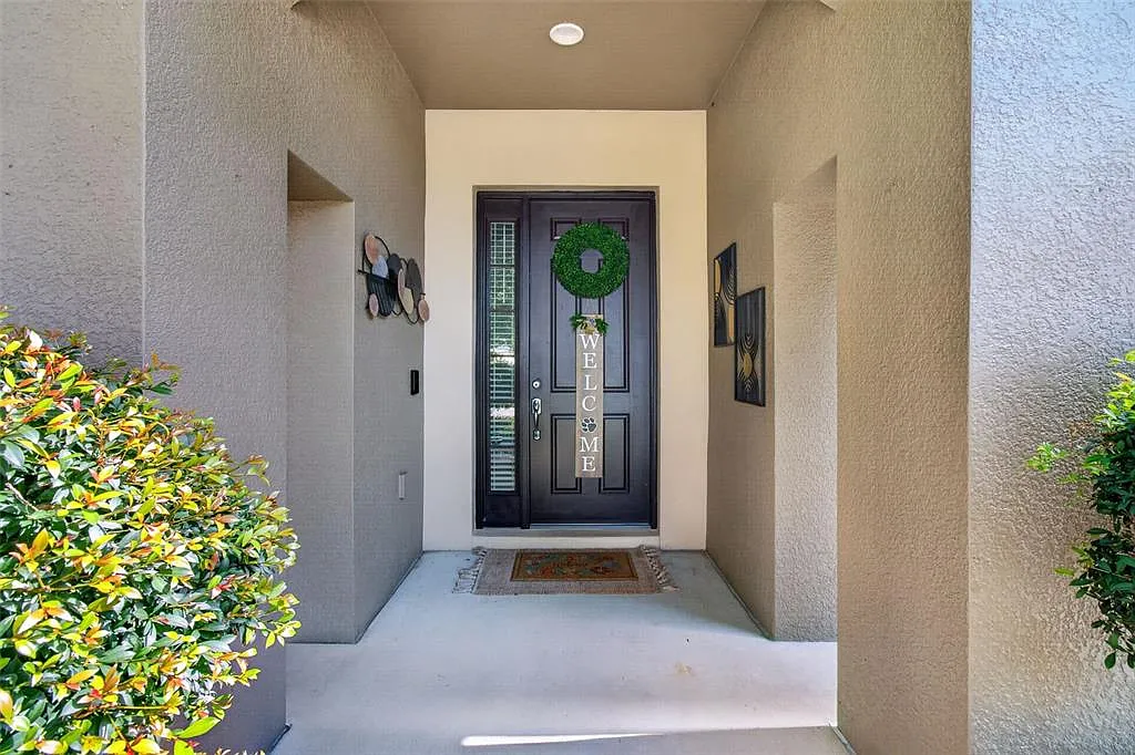 4 bed, 2.0 bath, 1952 sqft, $2,400 — Photo 4