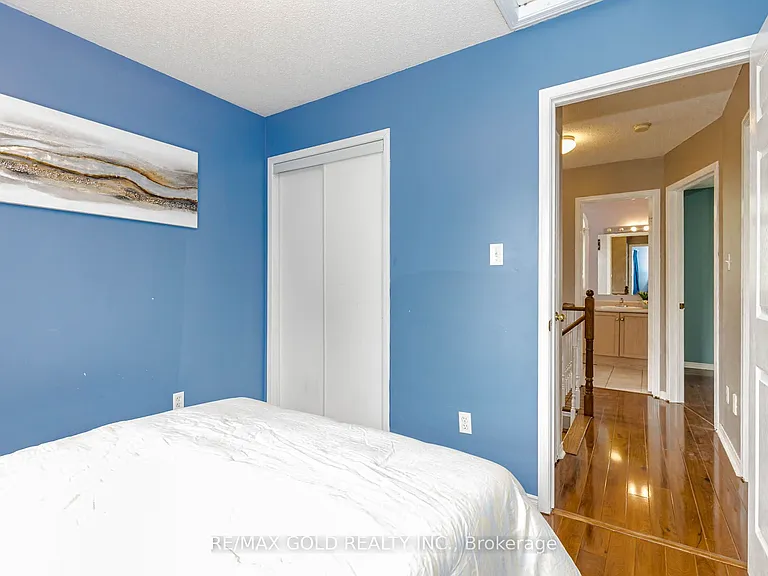 34 White Tail Cres — Photo 20