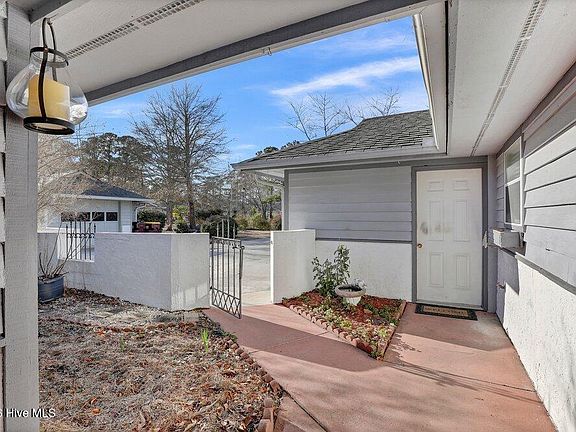 5th image of 108 Bay Tree Circle