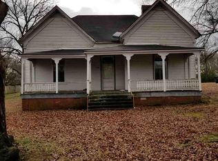 75 Georgia Ave, Maysville, GA 30558
