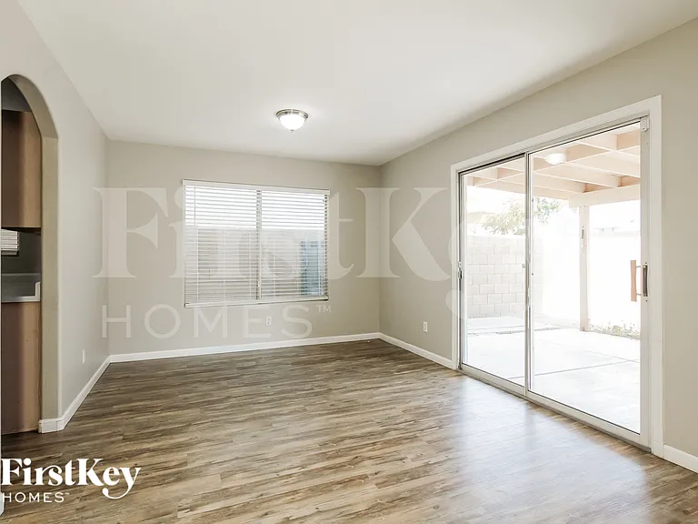 7570 W Comet Ave — Photo 9