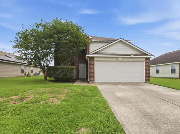 8118 Berkely Ct, Baytown, TX 77521