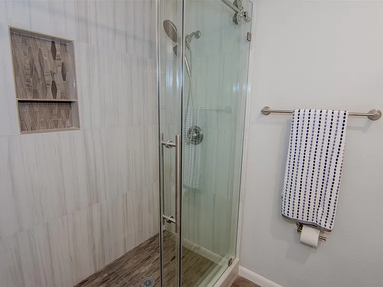 6703 Stonewater — Photo 17