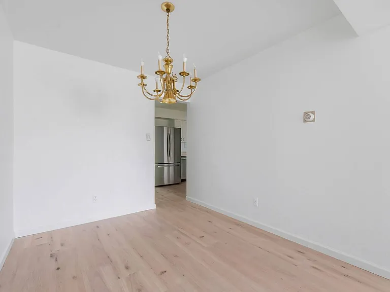 206 Chrystal Dr — Photo 6