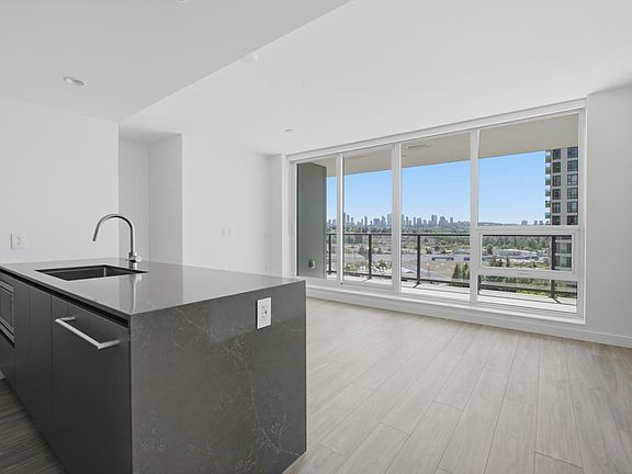 2nd image of 2135 Springer Ave #808