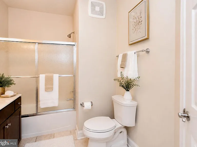 3910 Doc Berlin Dr #13 — Photo 9