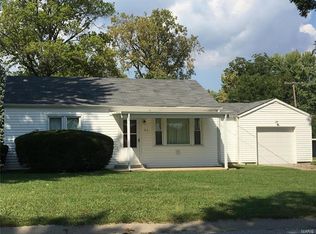 63 Pine Trl, Fairview Heights, IL 62208