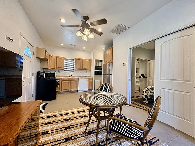 1718 E Grant Rd #2 — Photo 8