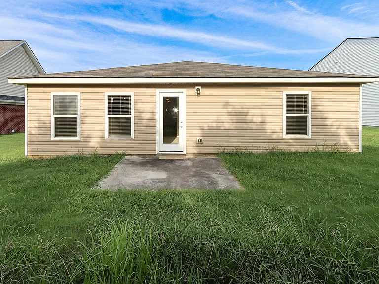 31 Southfork Dr SW — Photo 16