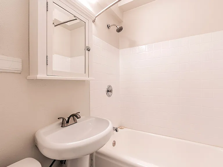 Stockbridge Apartment Homes — Photo 79