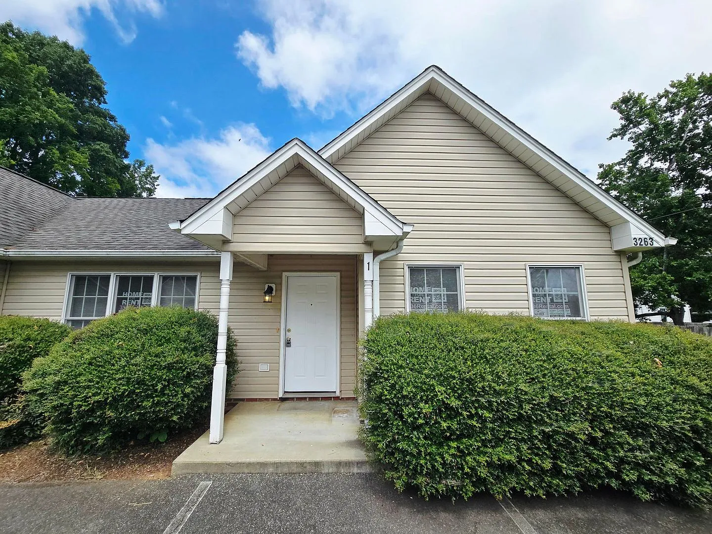 Newly Updated 2 Bed / 2 Bath Unit with Vaulted Ceilings 3263 Alamance Rd #1 — Photo 1