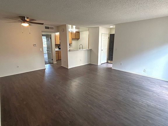 3rd image of 7500 Crescent Ave #122