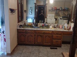 419 E 9th St, Weleetka, OK 74880