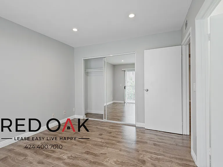 5224 Cartwright Ave #7 — Photo 19