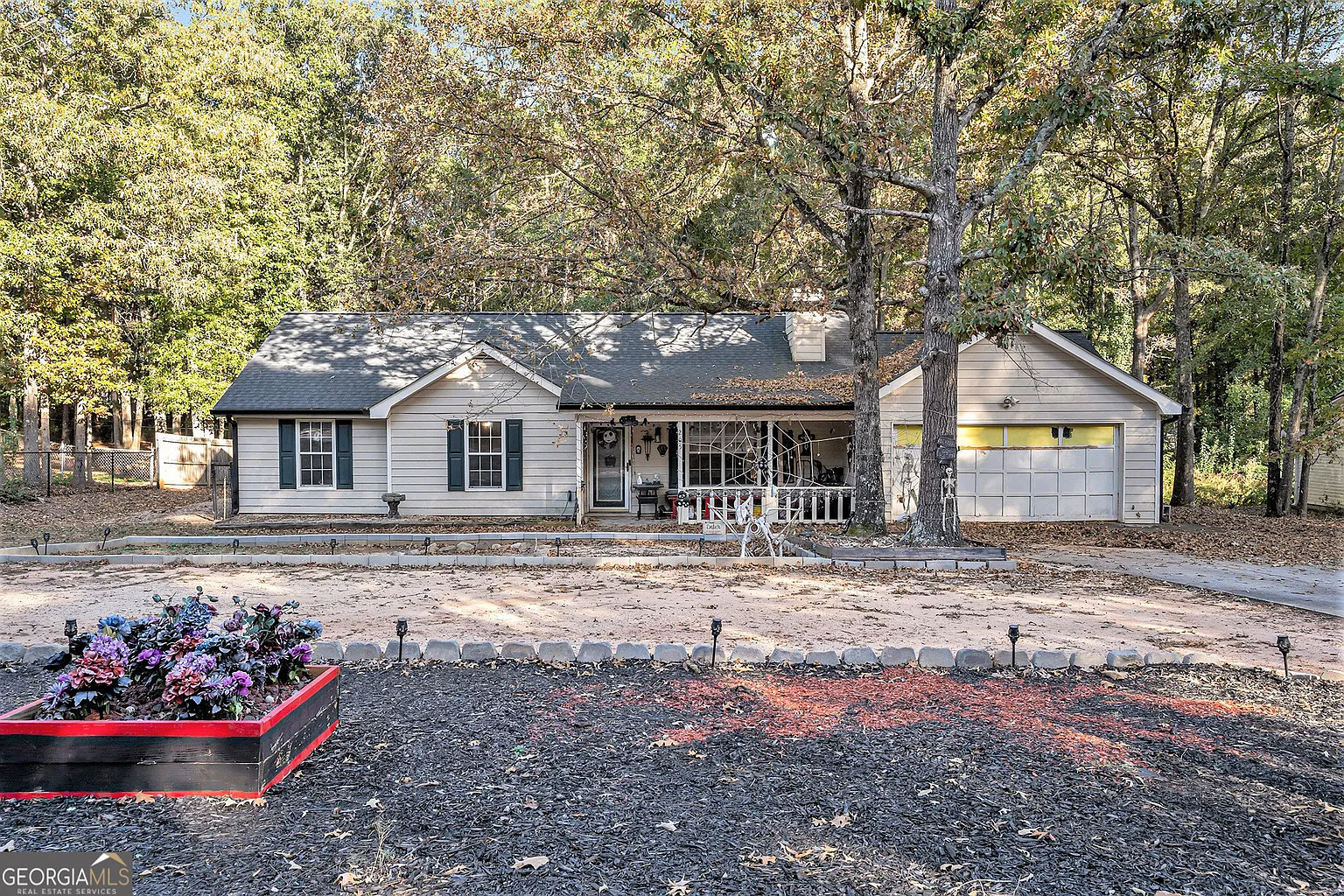 205 Woodcrest Dr photo 1