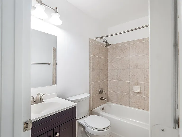 1317 Belmont St NW — Photo 13