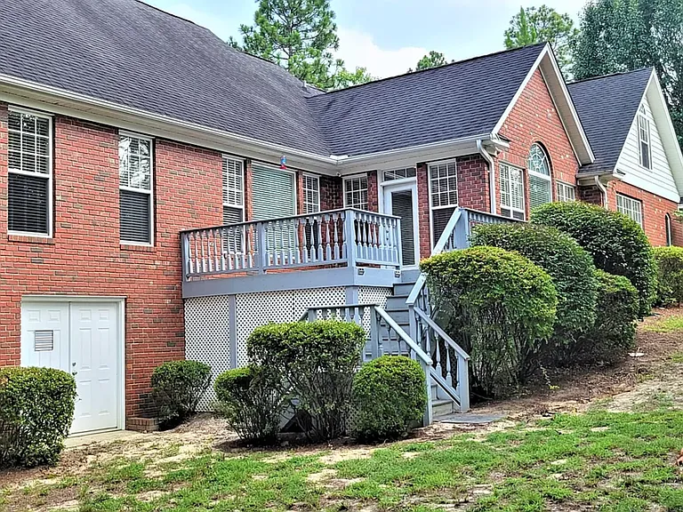 3 Shenecossett Ln — Photo 41