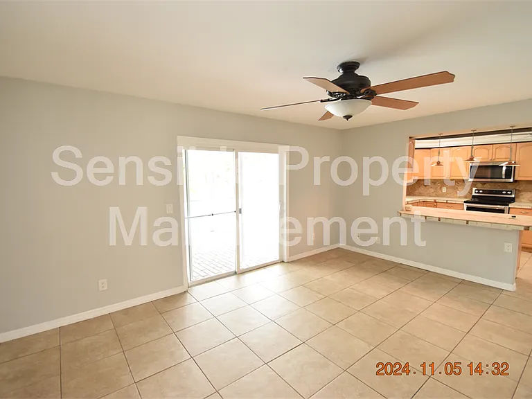 3827 Frostwood Ct — Photo 13