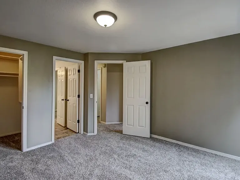 2582 S Falling Brook Ln — Photo 12