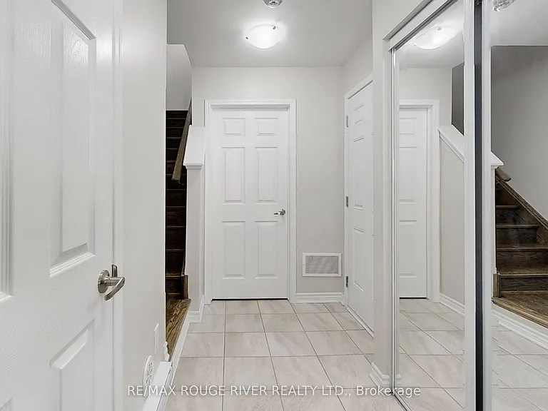 1061 Clipper Ln — Photo 18
