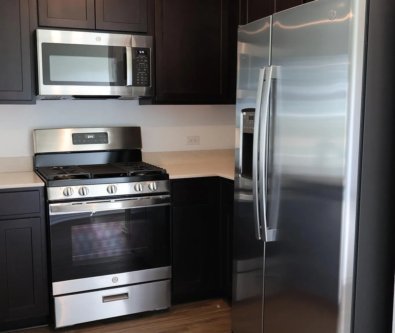 3 bed, 1325 sqft, $1,750 — Photo 4