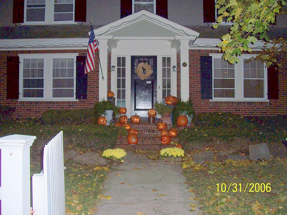 46 West Central St Natick