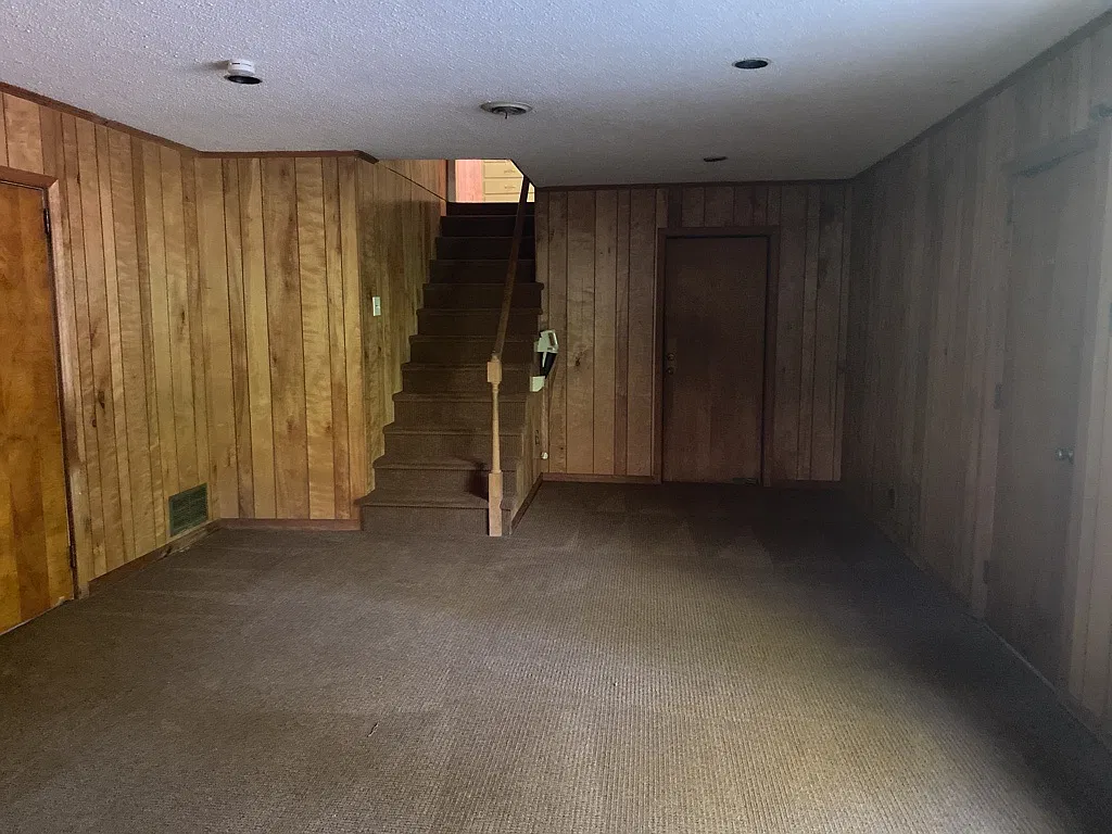 3 bed, 2113 sqft, $2,900 — Photo 3