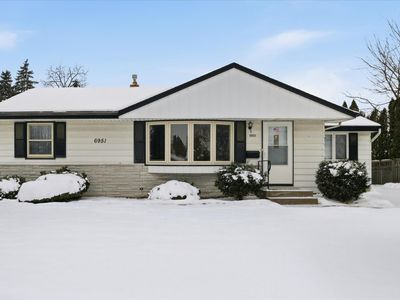 6951 Clay Ave, Inver Grove Heights, MN, 55076