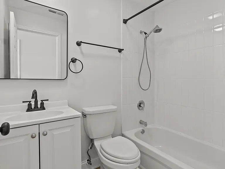 3258 Ohio Ave #2F — Photo 14