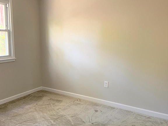4th image of 3717 Fairfield Ln