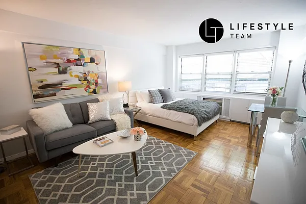 Sold by Compass | media 1