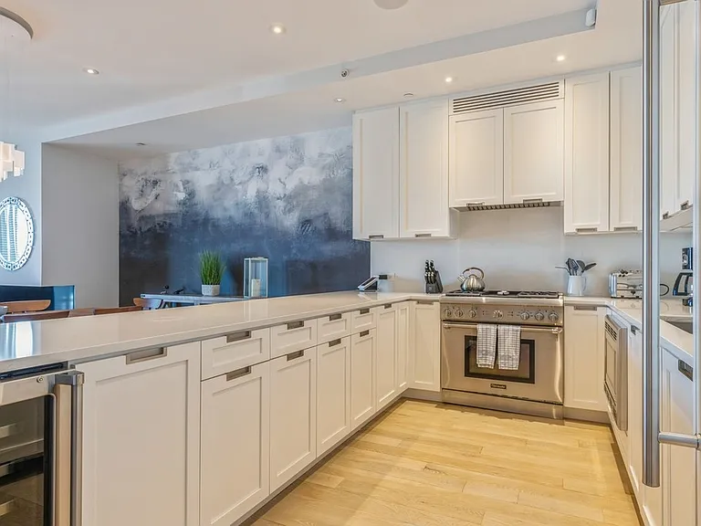 21 W Water St #2D — Photo 7