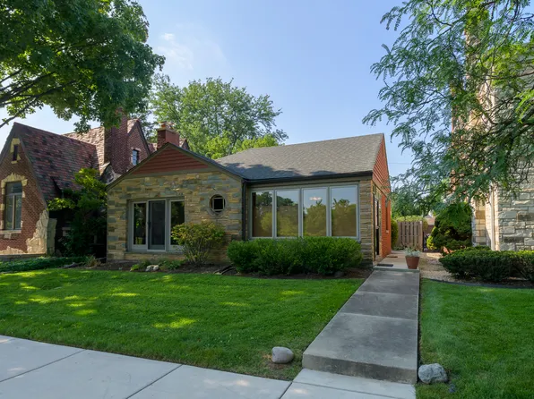 6356 N Indian Rd, Chicago, IL 60646
