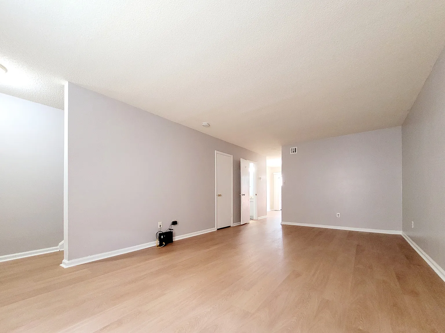 2 bed, 1.5 bath, 1120 sqft, $1,245 — Photo 2