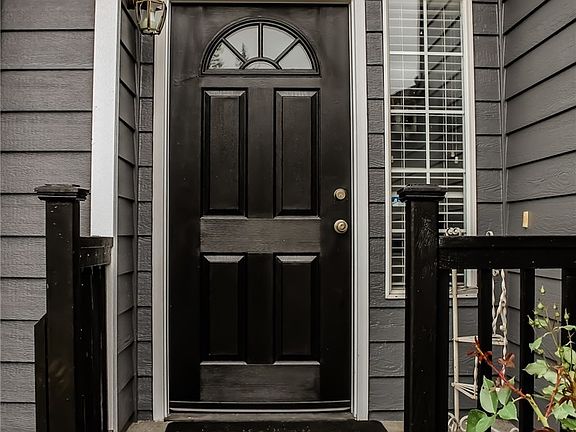 3rd image of 5710 129th St NE
