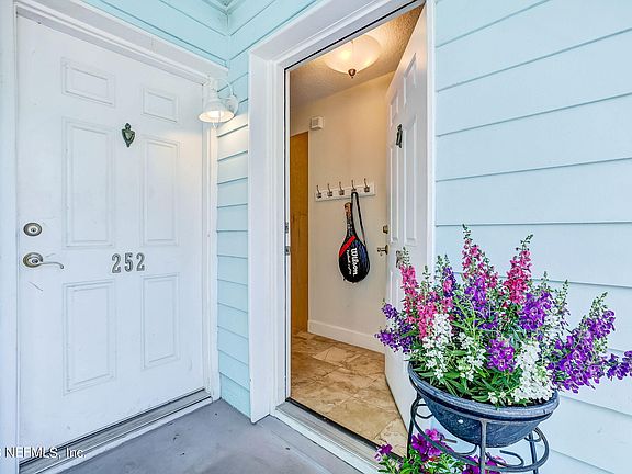 4th image of 3434 BLANDING Boulevard #251