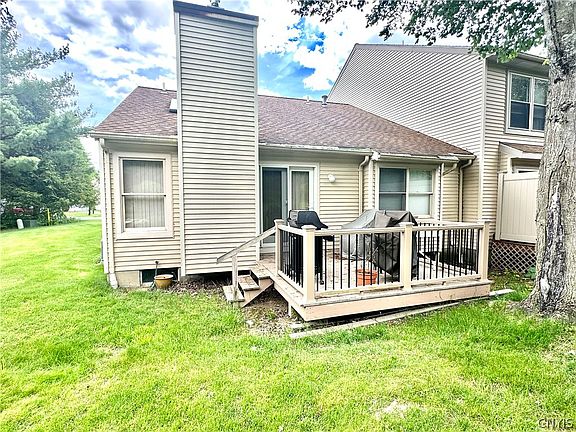 4th image of 545 Weaver Ct