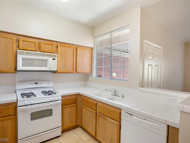 7632 Pacific Hills Ave #203 — Photo 9