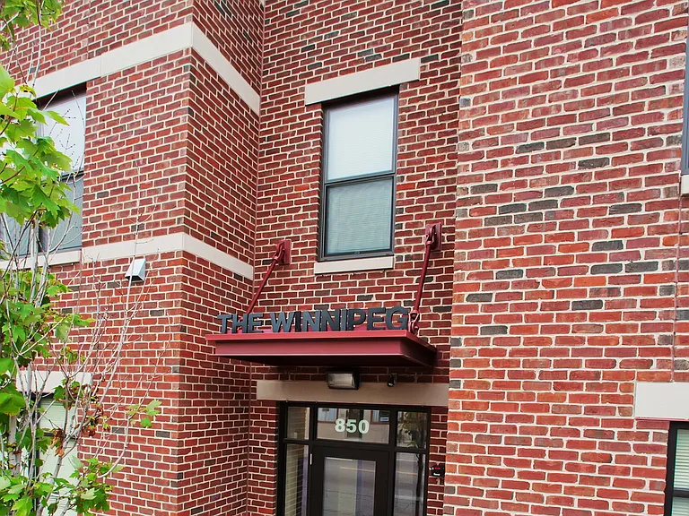 Winnipeg Apartments — Photo 39