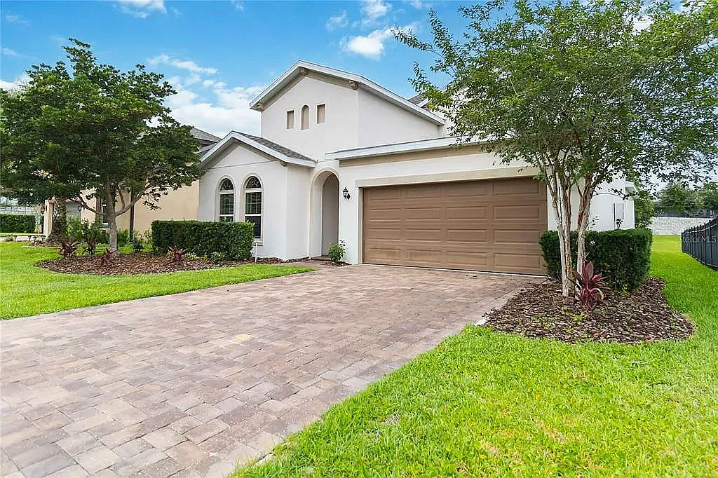 4 bed, 2782 sqft, $3,500 — Photo 2