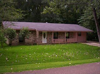 1st image of 519 Longwood Dr