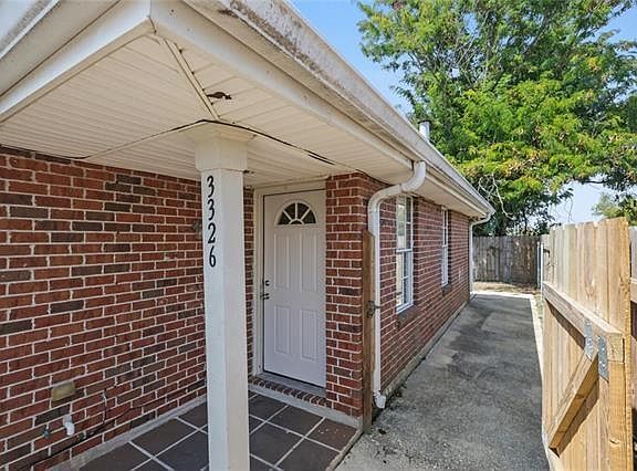 2nd image of 3326 Shangri La Dr