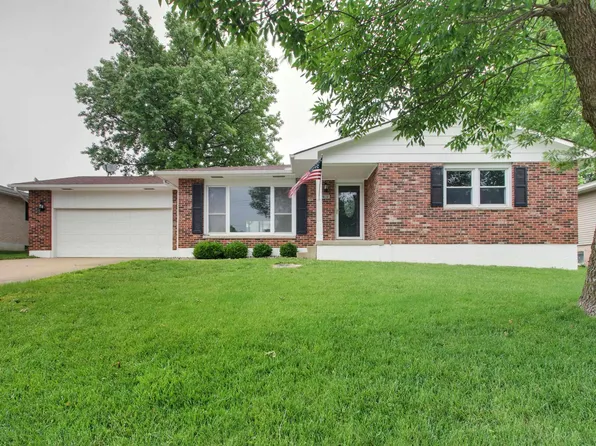 2905 Harrison St, Quincy, IL 62301