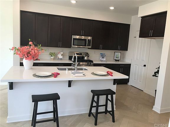 3rd image of 12846 W Hemingway Dr