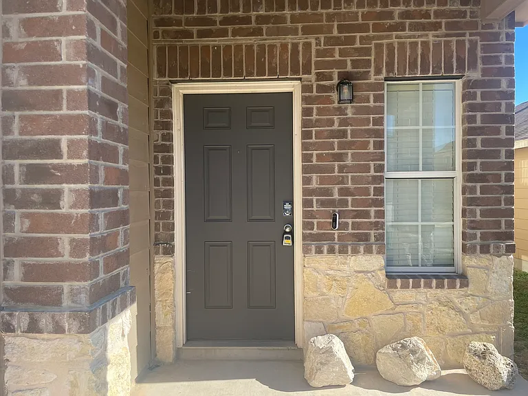 3738 Gallery Wls — Photo 64