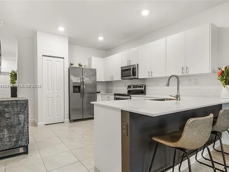 23412 SW 131st Ave #Townhouse 23412 — Photo 6