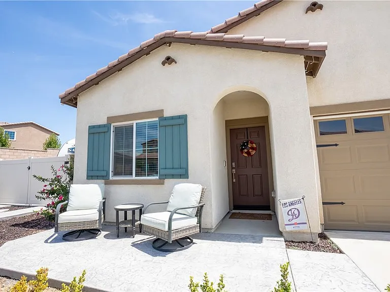 35227 Price St — Photo 7