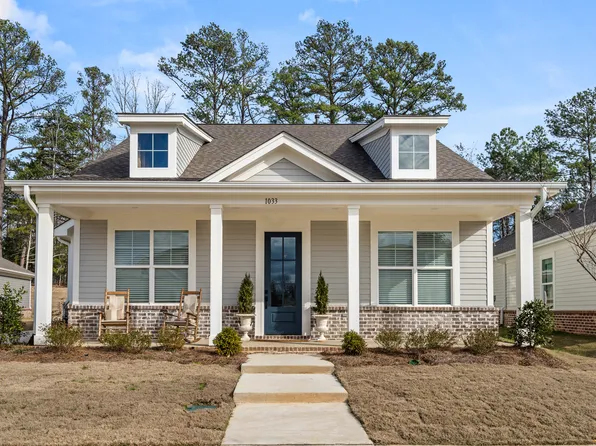 1033 Nuttall Oak Dr, Oxford, MS 38655