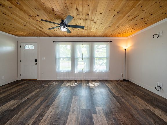 5th image of 2793 Galewood St