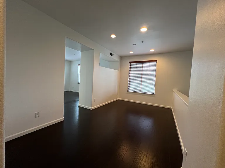 DINING ROOM / EXTRA SPACE